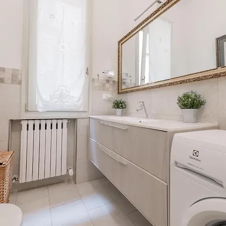 Apartment Realkasa Santo Stefano 101 Bologna